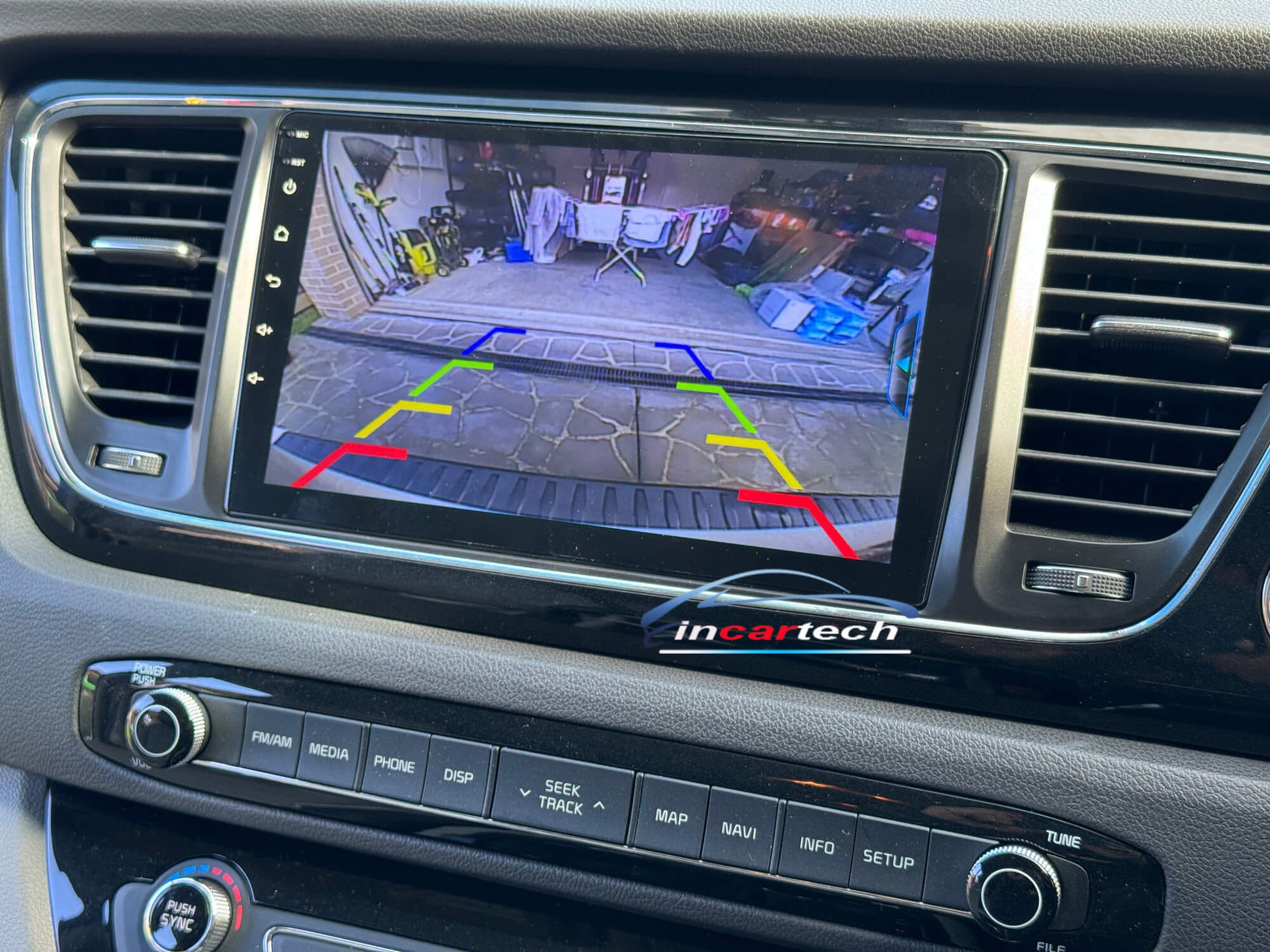 Kia Carnival 2015+ Wireless Apple CarPlay Android auto GPS Bluetooth Stereo Radio
