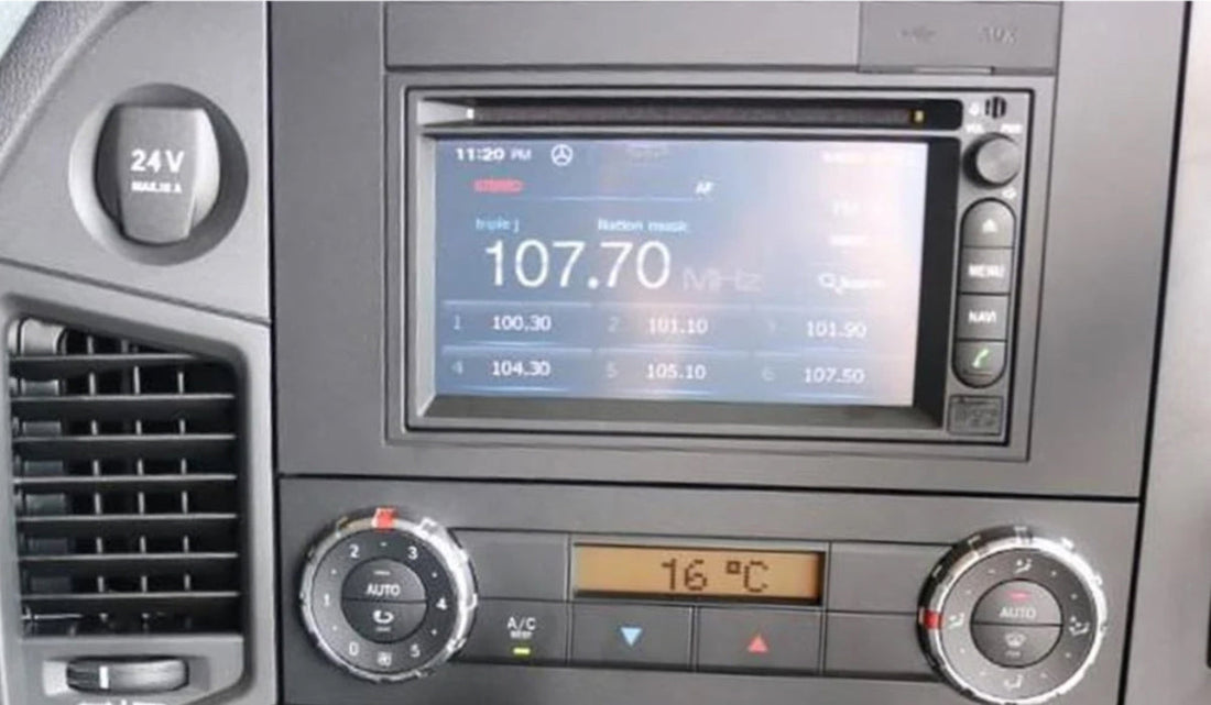 Mercedes Benz Actros 10 touchscreen Wireless CarPlay Android Auto stereo