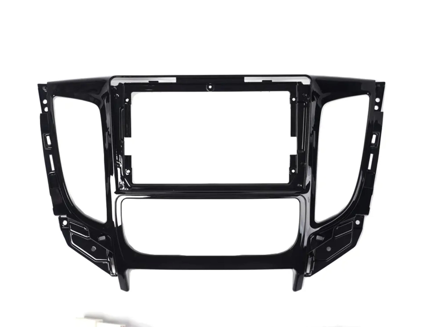 Mitsubishi Triton 2014-2015 stereo facia 9 inch android  Double din 2 din fascia frame surround