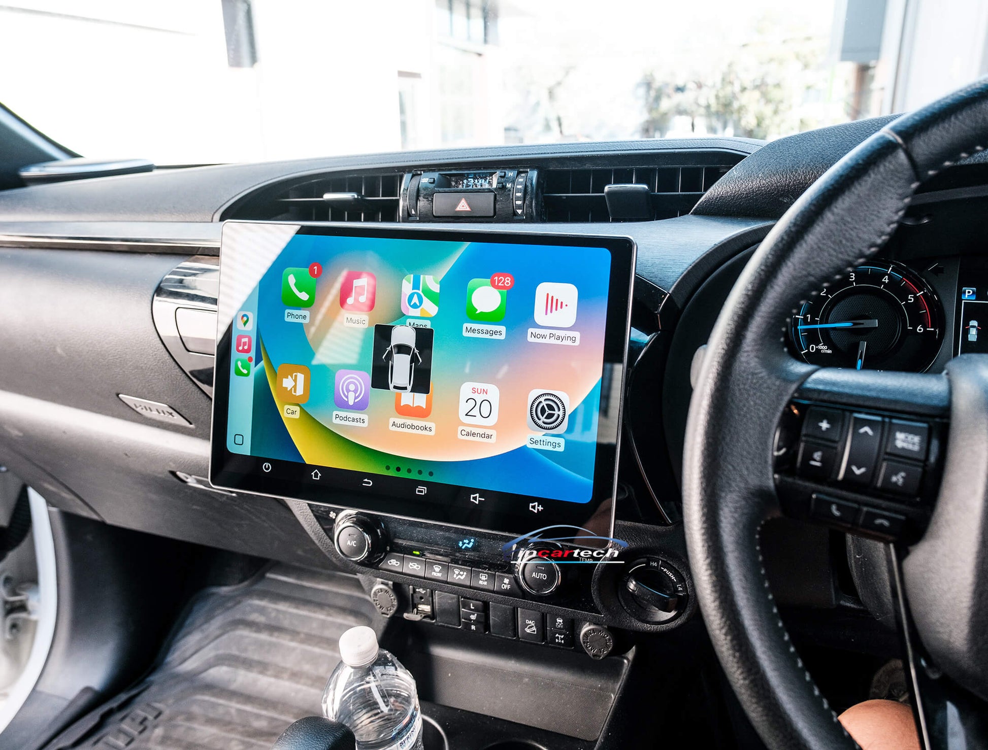 Toyota Hilux Workmate SR5 SR Workmate 13.3 inch 2015-2024 GPS Wireless Apple CarPlay Stereo GPS SatNav Android Auto